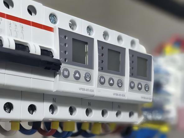 民用住宅及公寓電路安全防護解決方案——過欠壓保護的應用實踐